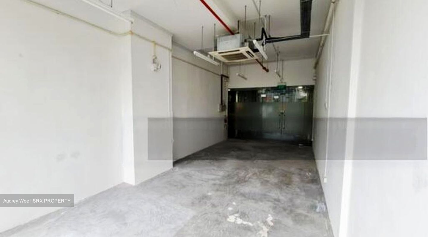 The Commerze@irving (D13), Shop House #463847191